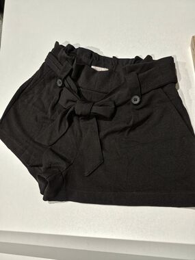 Like New Sincerely Jules Black Paperbag Waist Tie Shorts - Women's